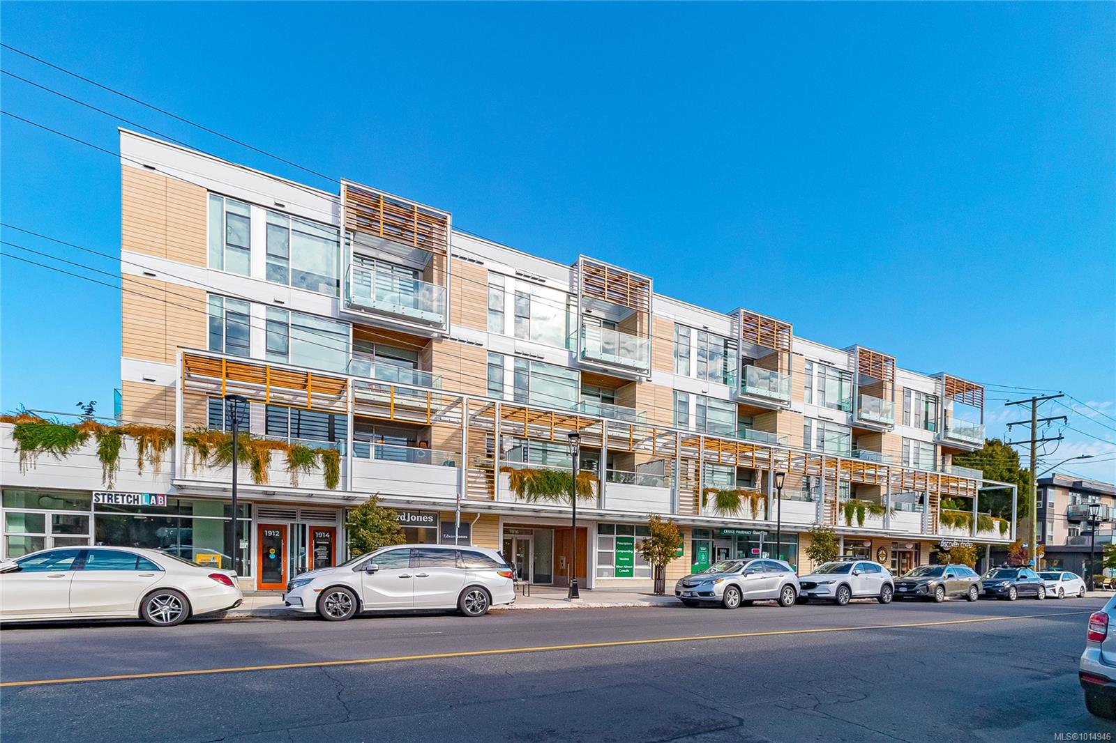 1916 Oak Bay Ave Apt 209, Victoria, BC V8R 1C7