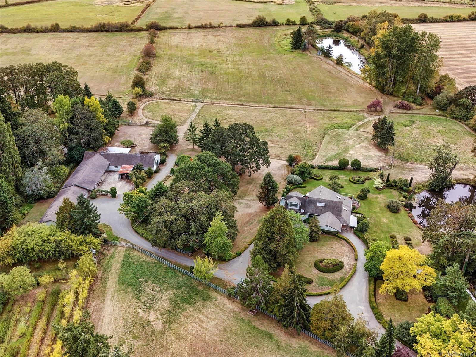 1413 Mount Newton Cross Rd, Central Saanich, BC V8M 1S1