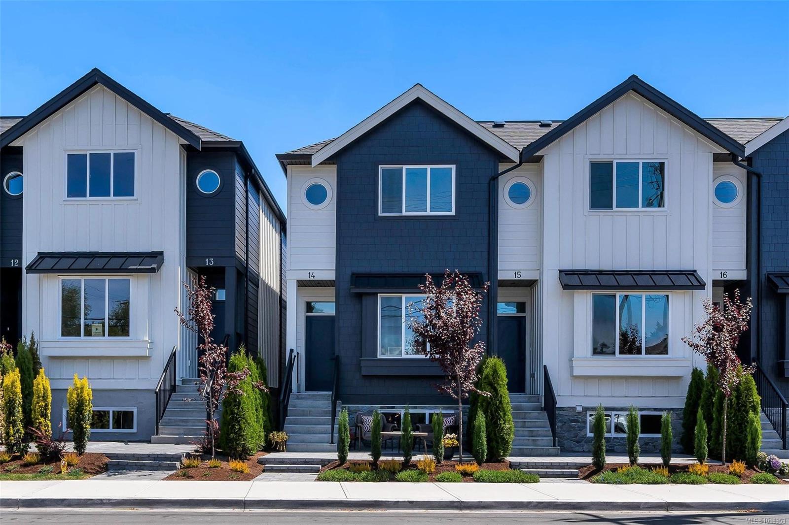 10145 Fifth St Apt 15, Sidney, BC V8L 2X8