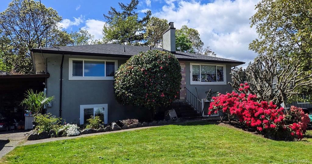 12 Jedburgh Rd, Victoria, BC V9B 1K8