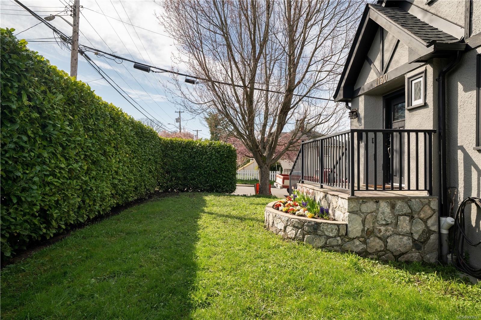 1130 Finlayson St, Victoria, BC V8T 2V1