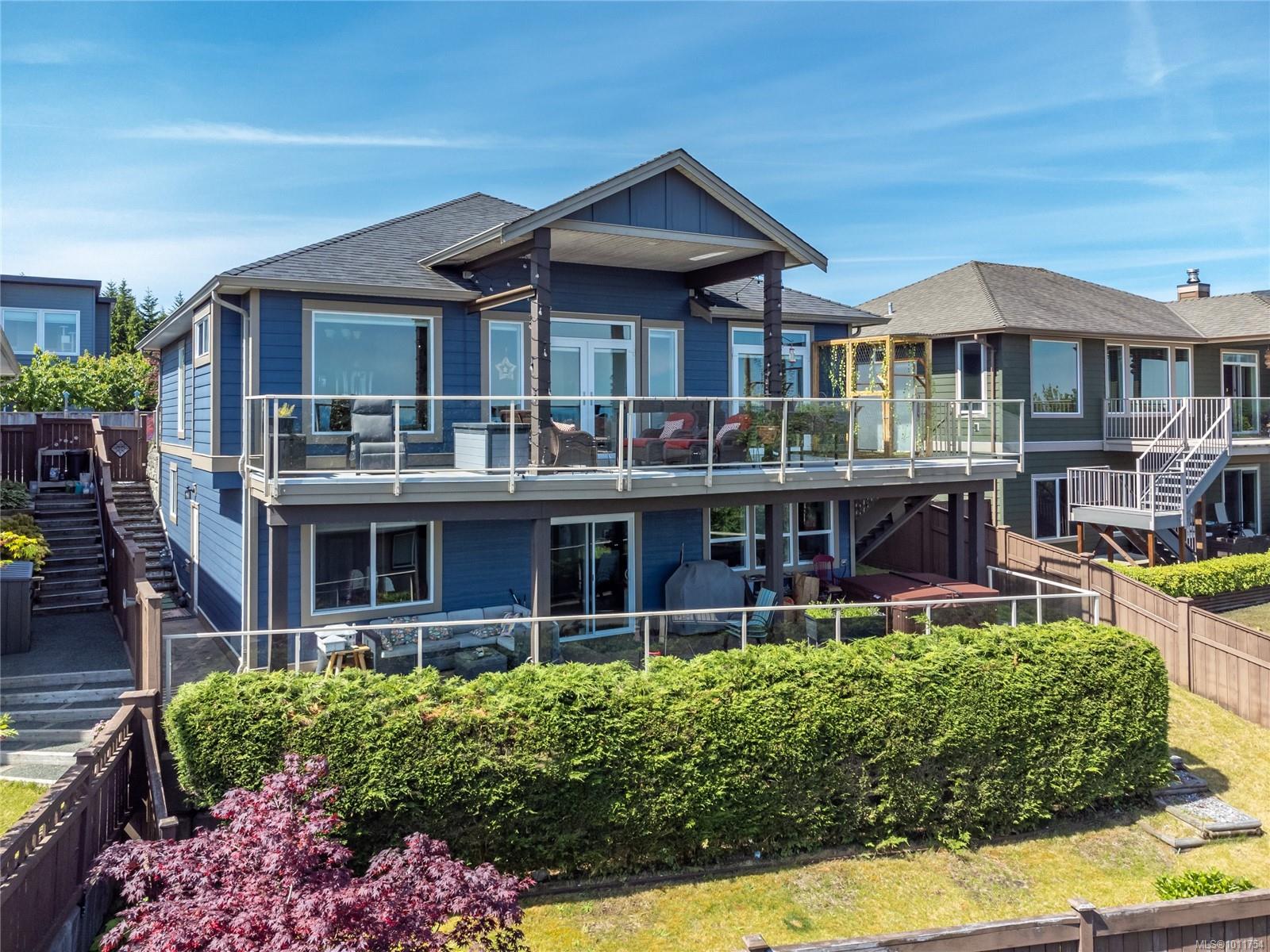 672 Pacific Heights Ln, Campbell River, BC V9H 0A6