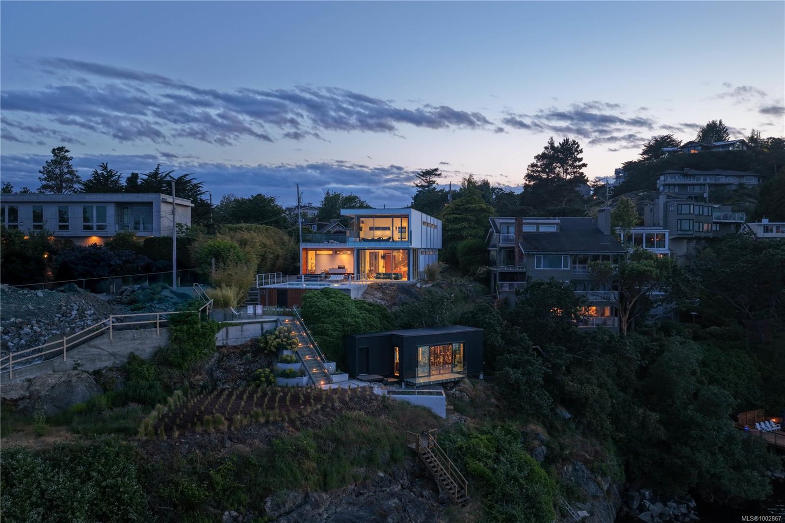 295 King George Ter, Oak Bay, BC V8S 2J8