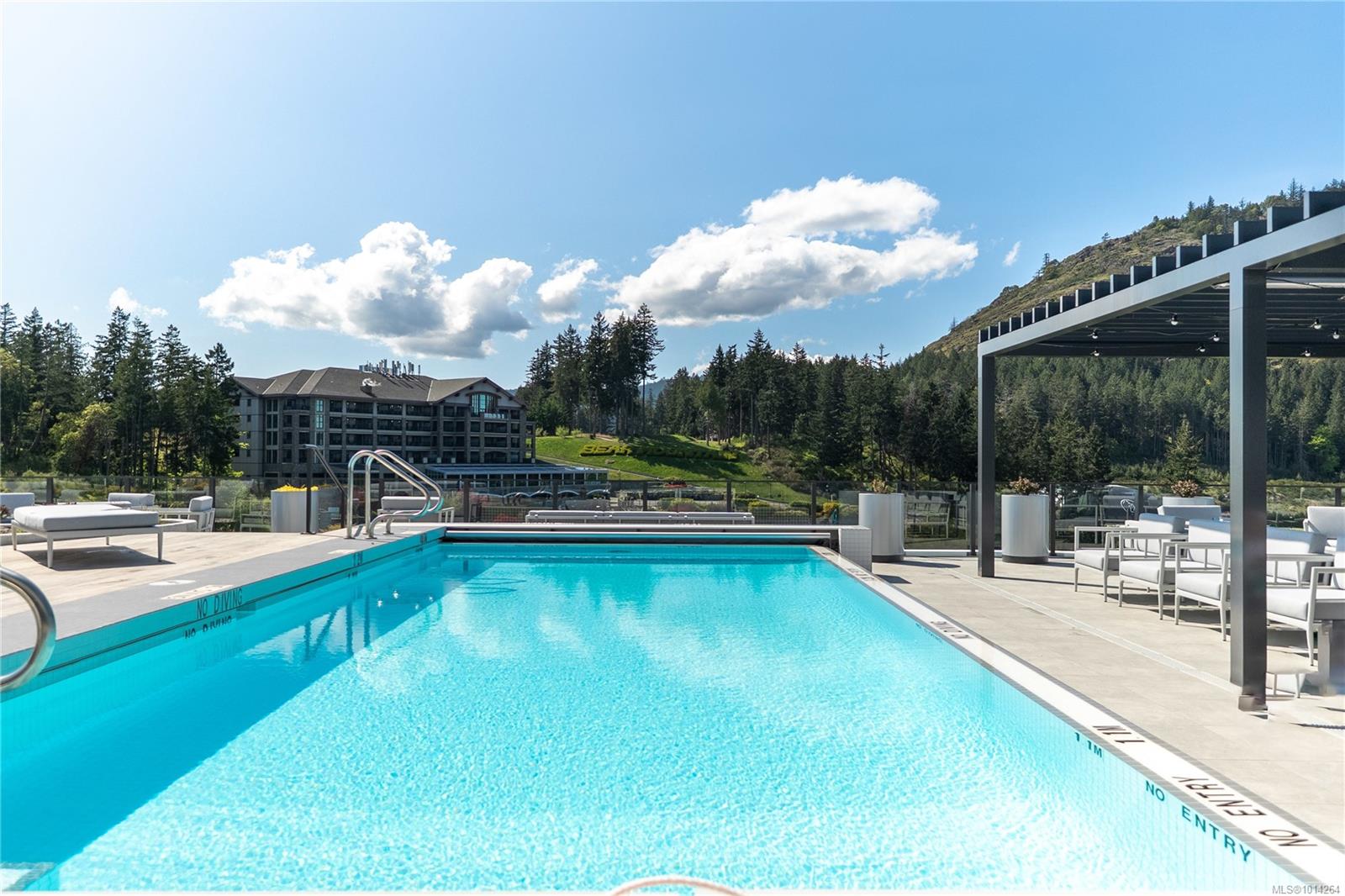 2000 Hannington Rd Apt 1006, Langford, BC V9B 6R6