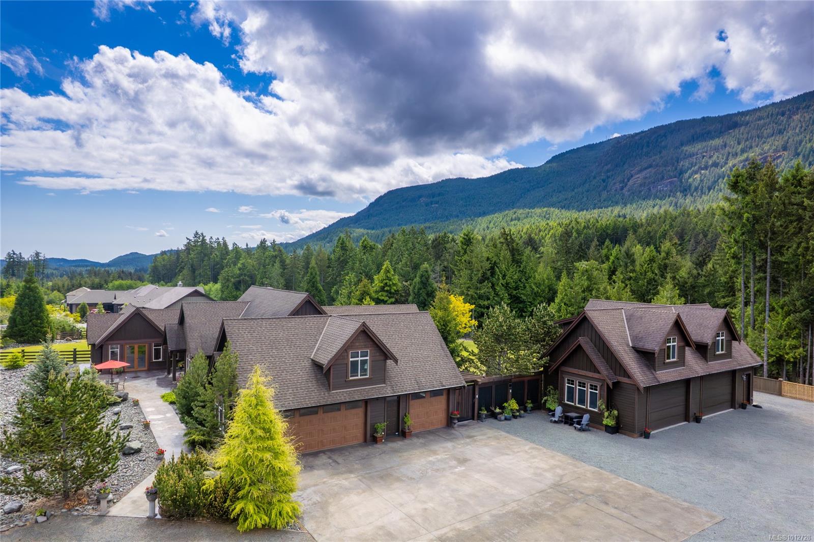 3237 Ridgeview Pl, Nanaimo, BC V9R 7C7