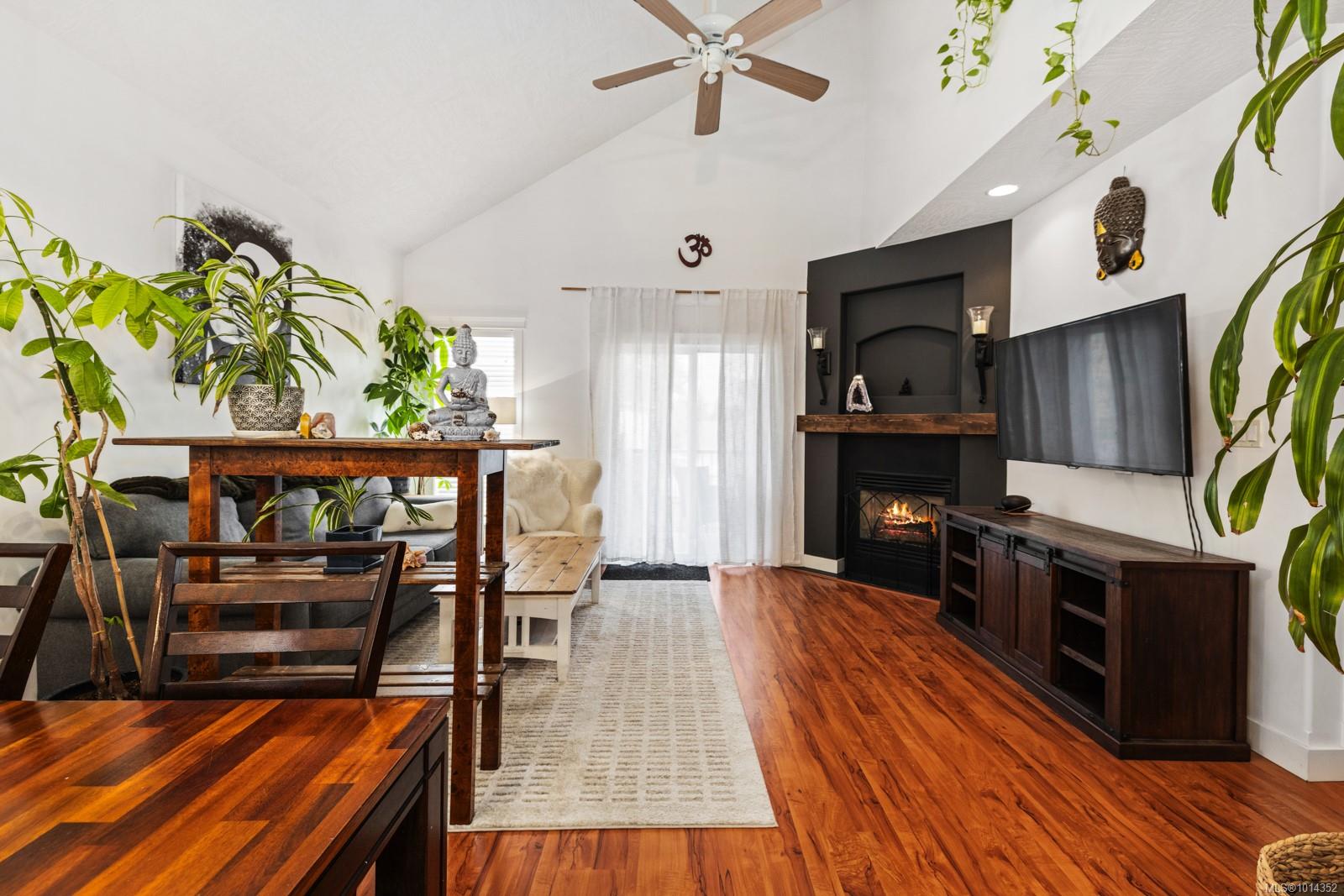 6078 Truesdale St Apt 7, Duncan, BC V9L 0B4