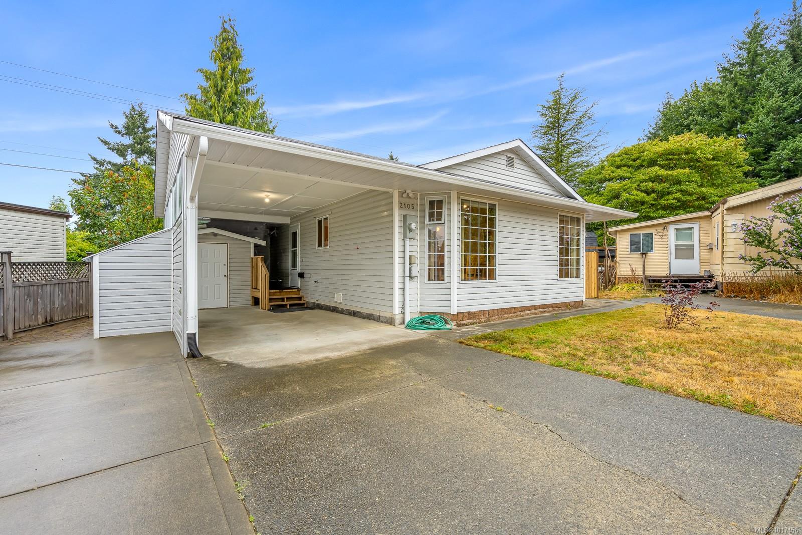 2105 Pemberton Pl, Comox, BC V9M 3P8