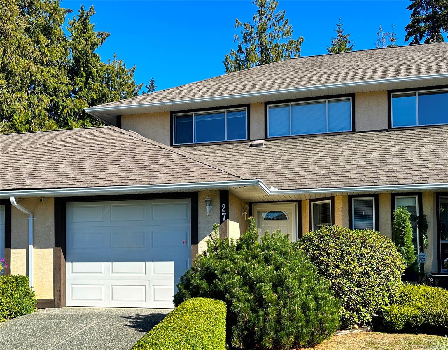 454 Morison Ave Apt 27, Parksville, BC V9P 2M6