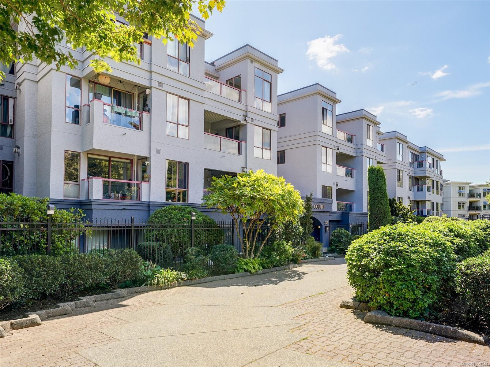 545 Manchester Rd Apt 105, Victoria, BC V8T 5H6
