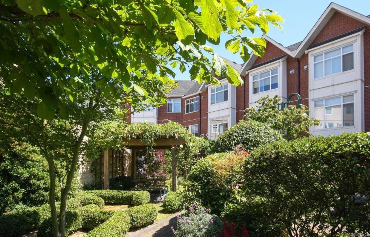 60 Dallas Rd Apt 36, Victoria, BC V8V 1A2