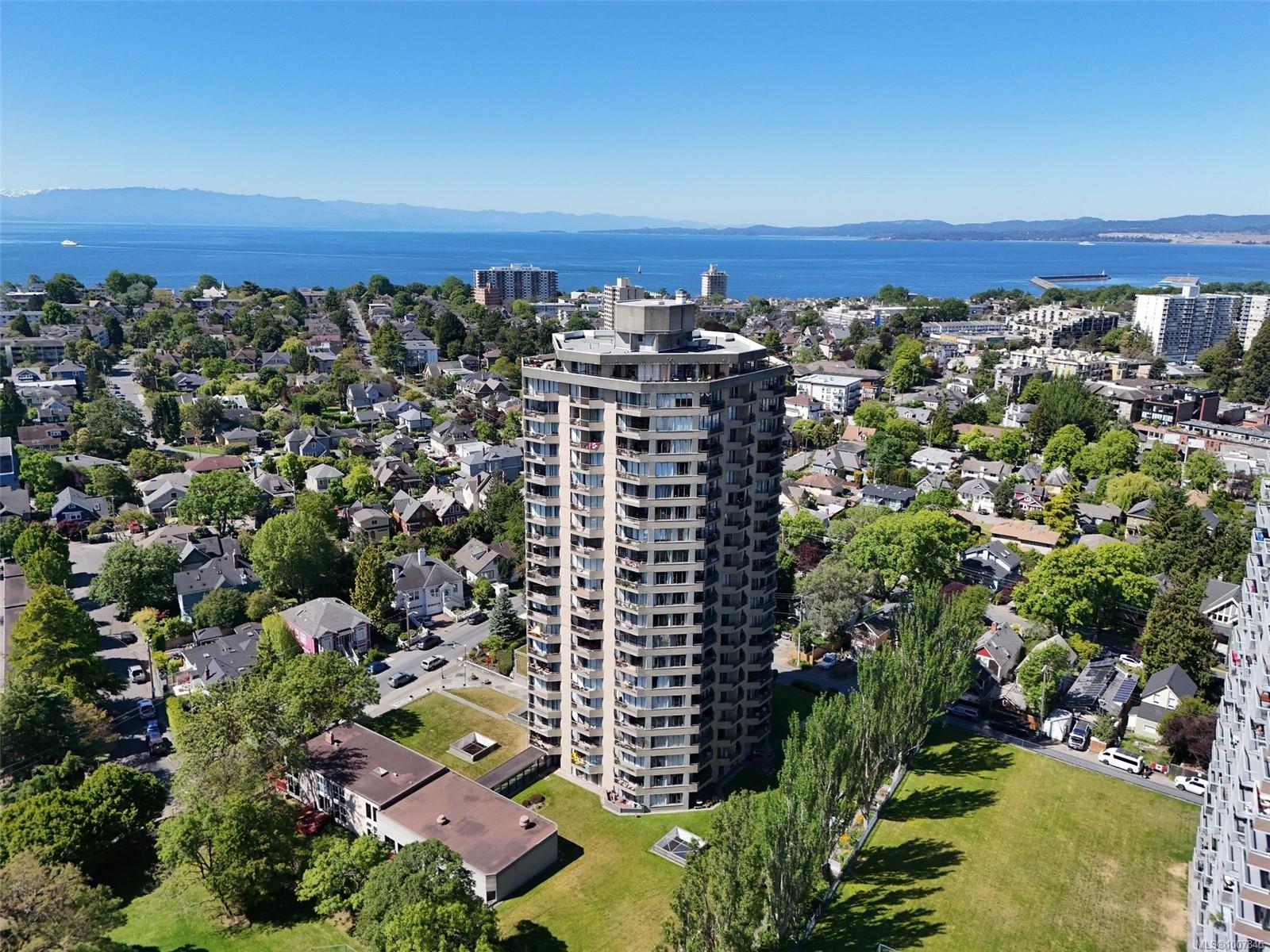 620 Toronto St Apt 408, Victoria, BC V8V 1P7