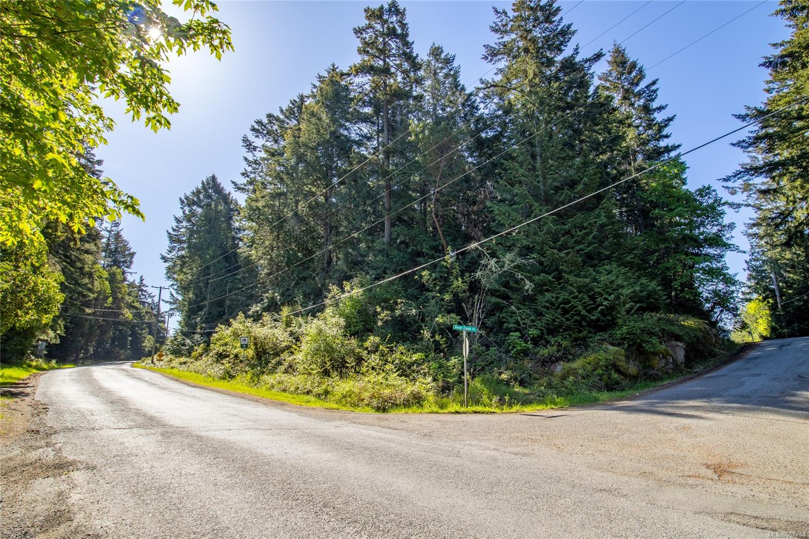 112 E Point Rd, Saturna Island, BC V0N 2Y0