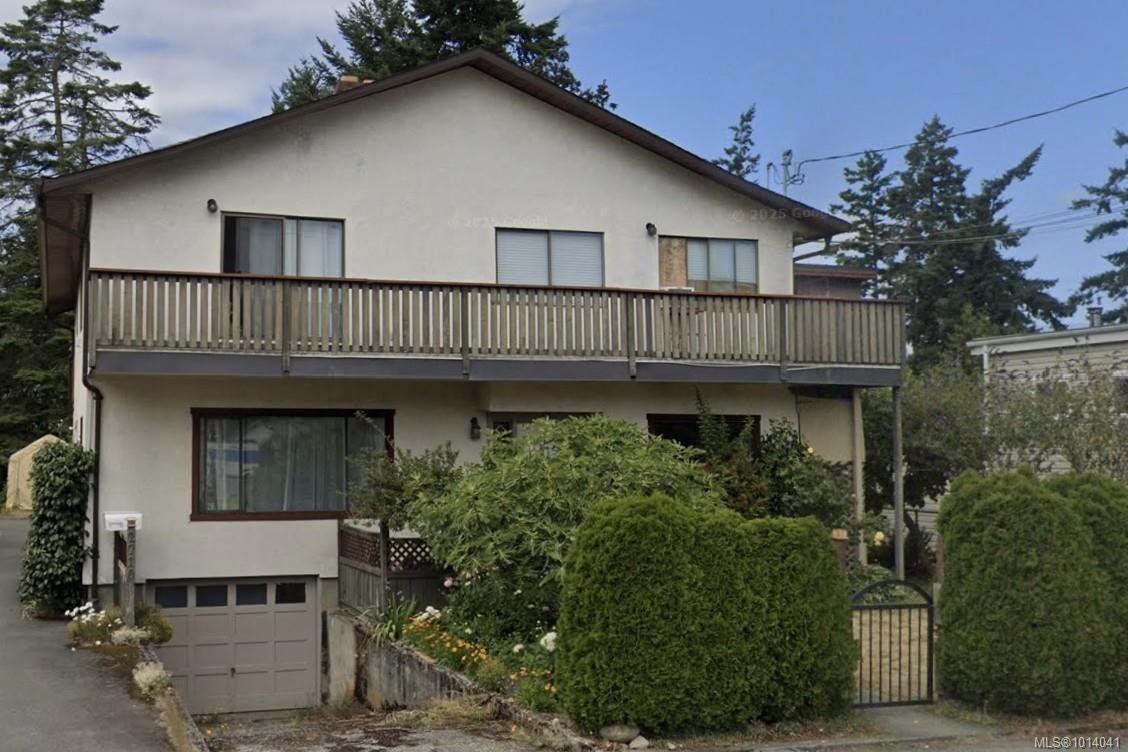 2710 Claude Rd, Langford, BC V9B 3T6