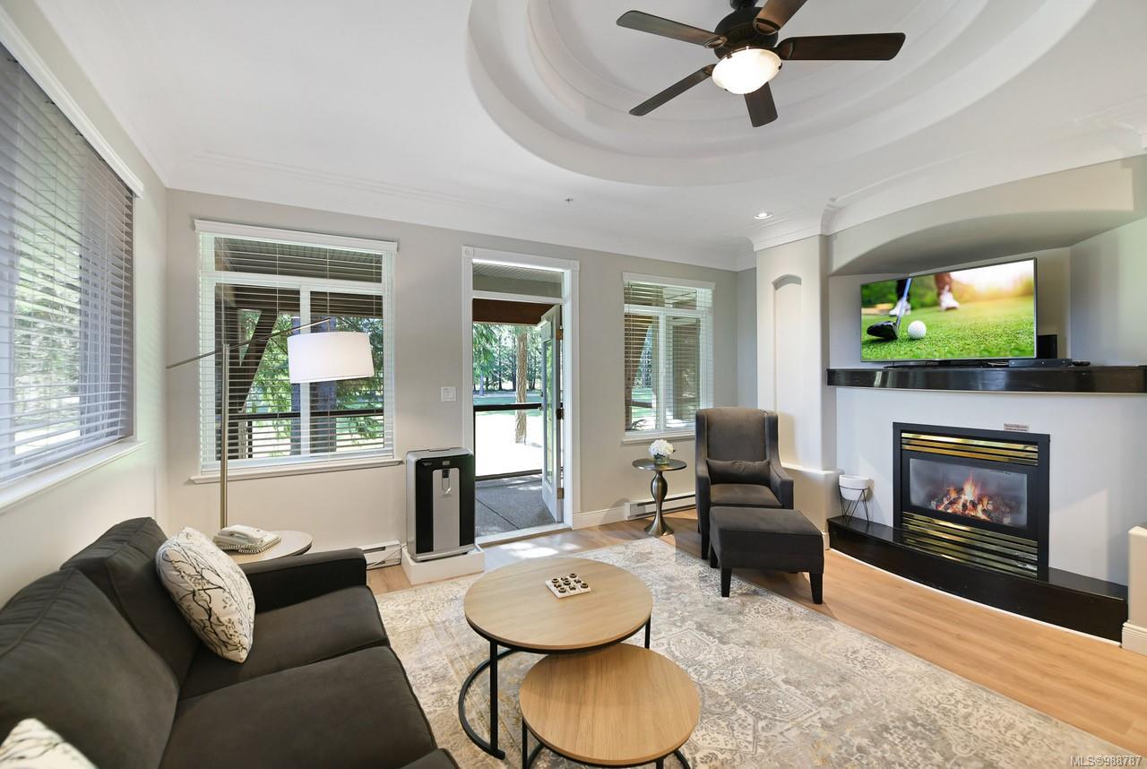 366 Clubhouse Dr Apt D, Courtenay, BC V9N 9G3