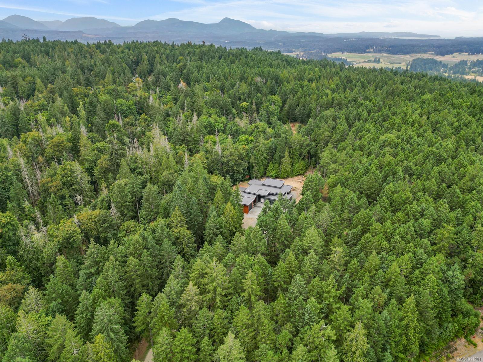 4811 Henry Roethel Rd, Ladysmith, BC V9G 1G9