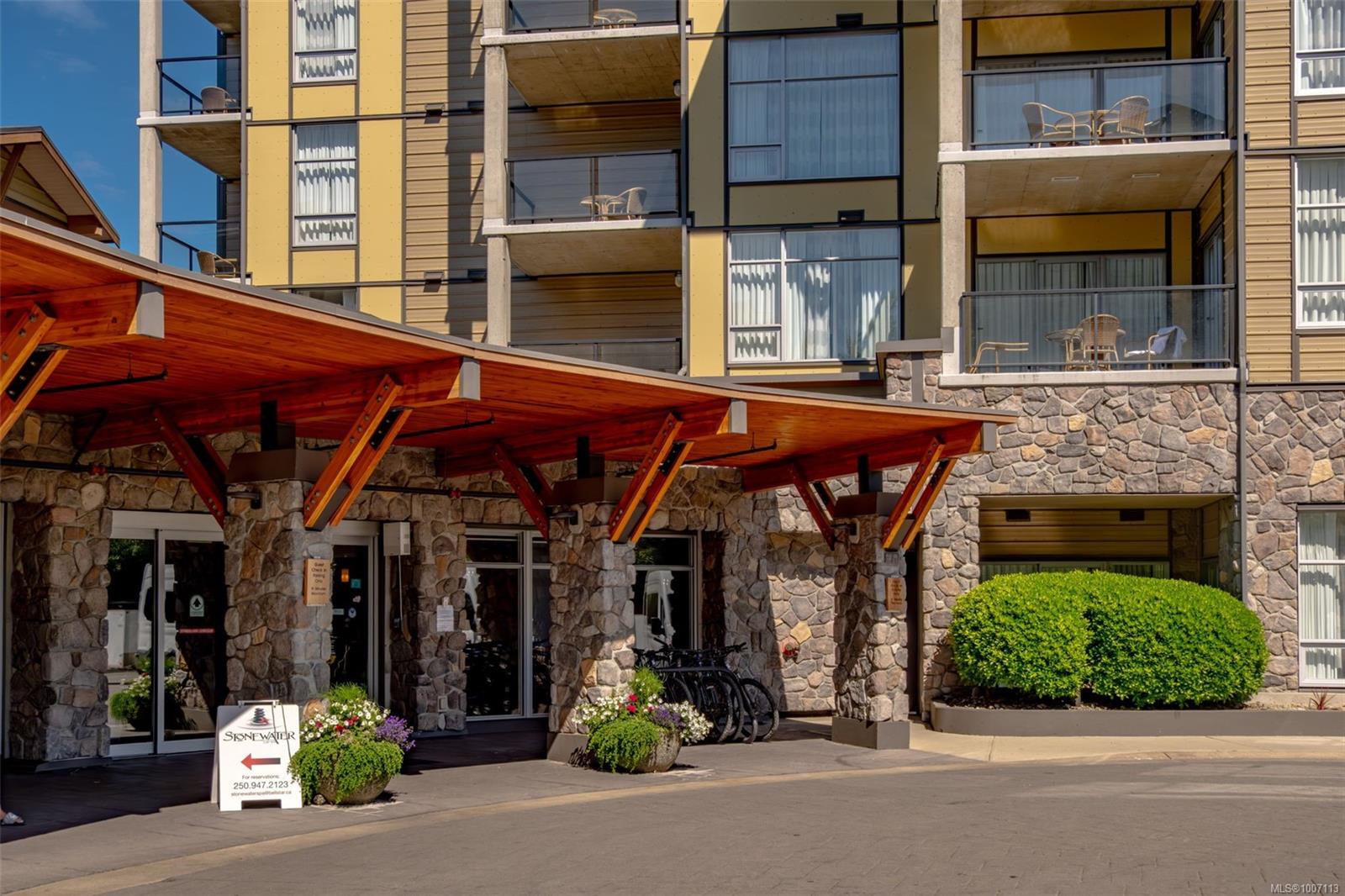 181 Beachside Dr Apt 906d, Parksville, BC V9P 0B1