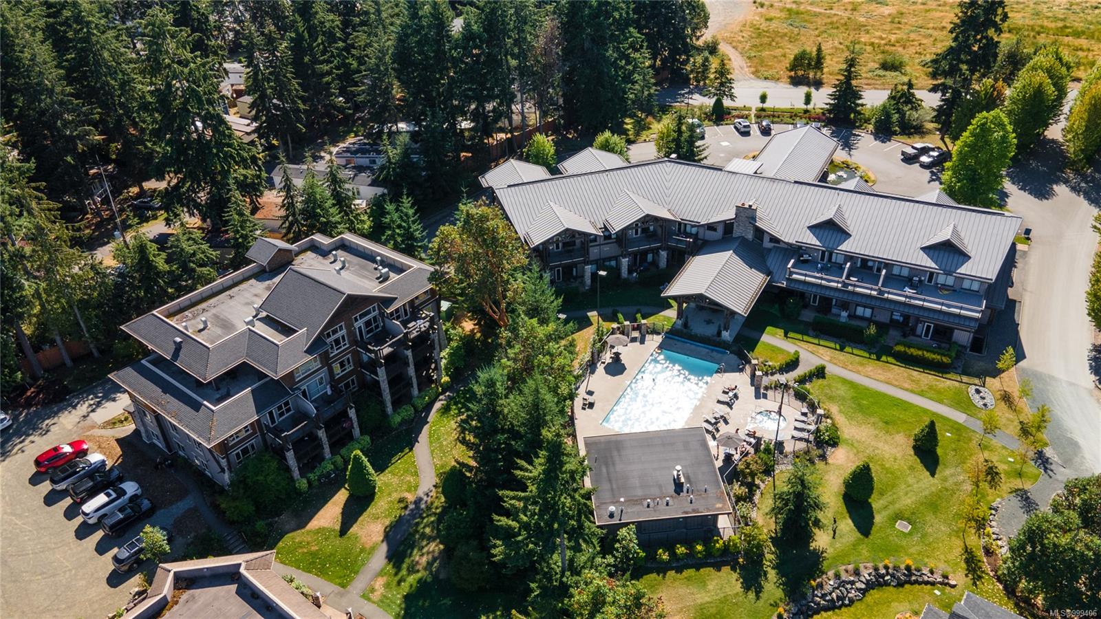 1175 Resort Dr Apt 223, Parksville, BC V9P 2E3