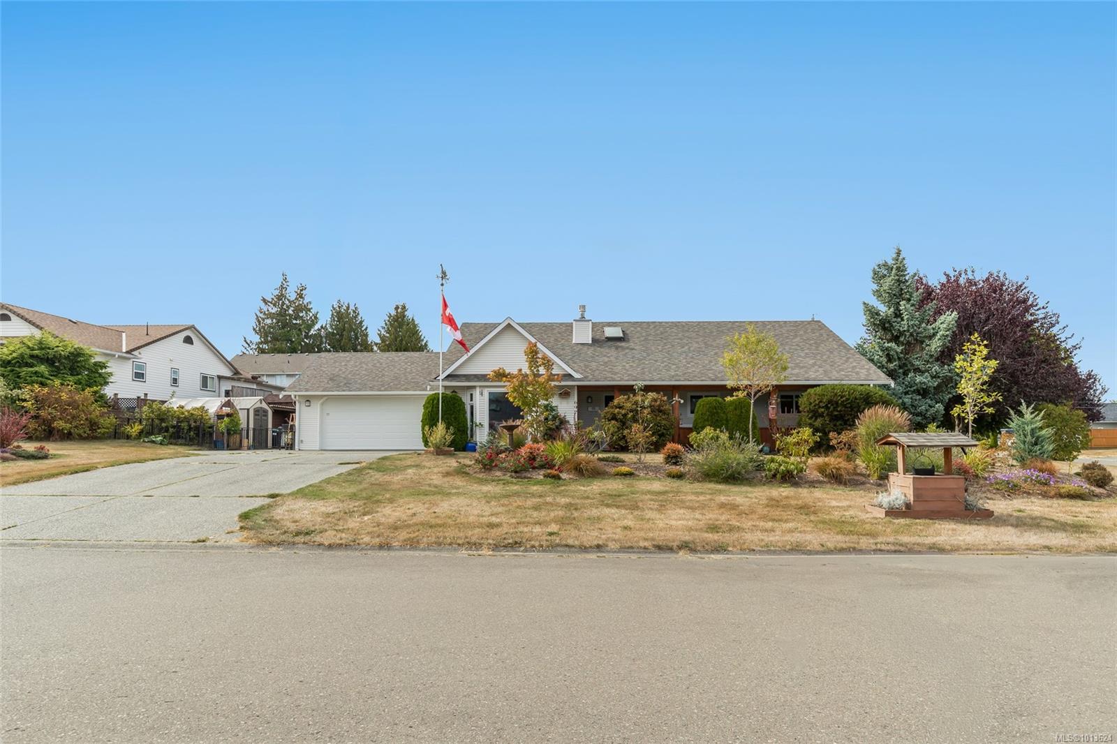 697 Woodburn St, Parksville, BC V9P 2M1
