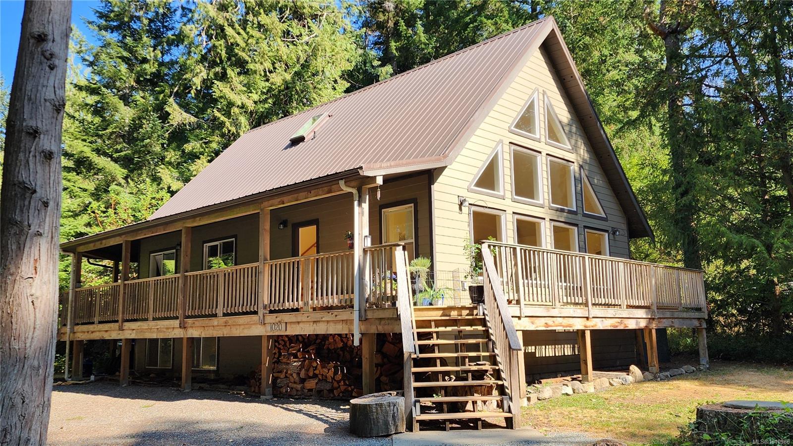 1020 Horseshoe Rd, Gabriola Island, BC V0R 1X3