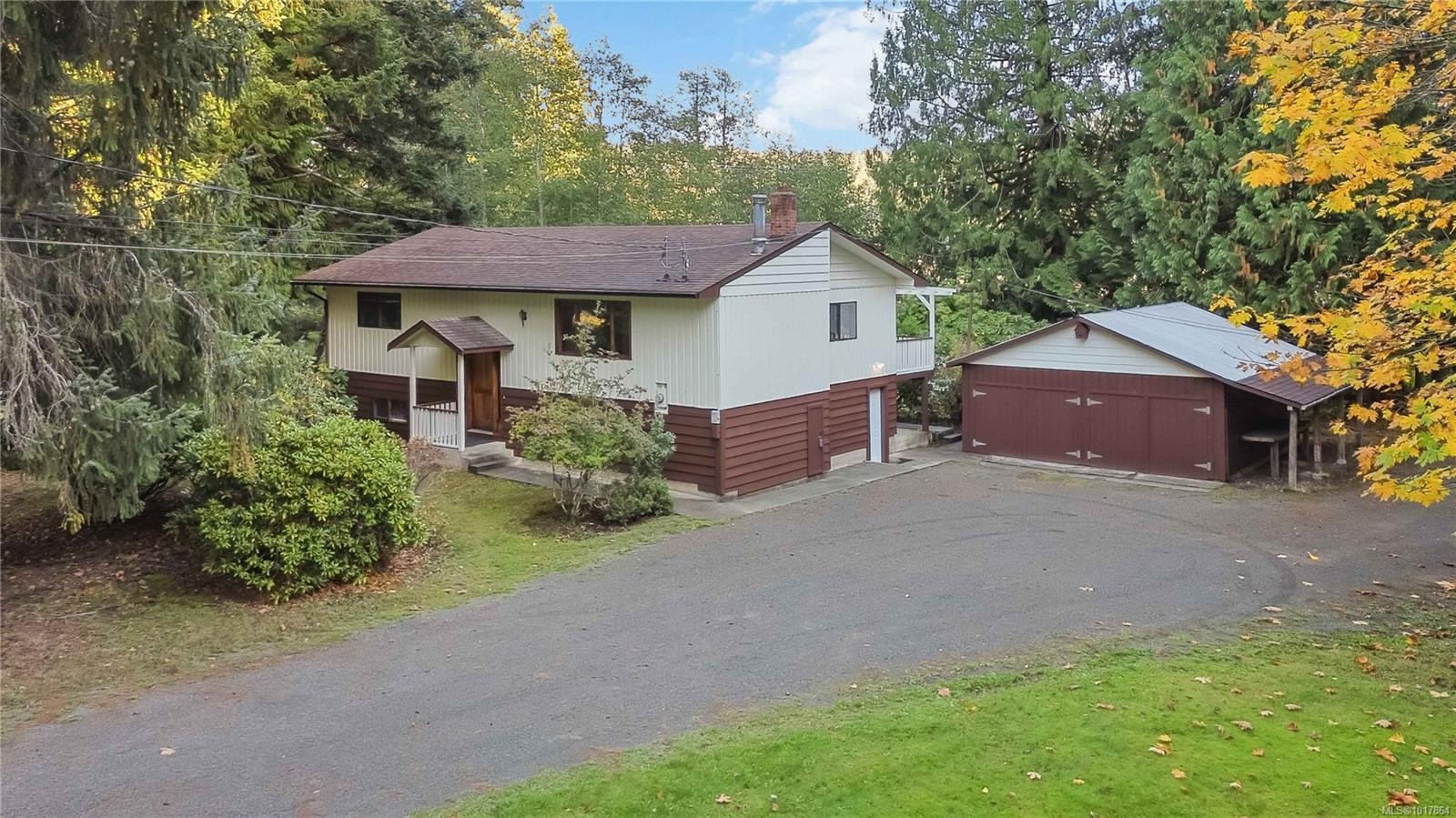 3384 Otter Point Rd, Sooke, BC V9Z 0J9
