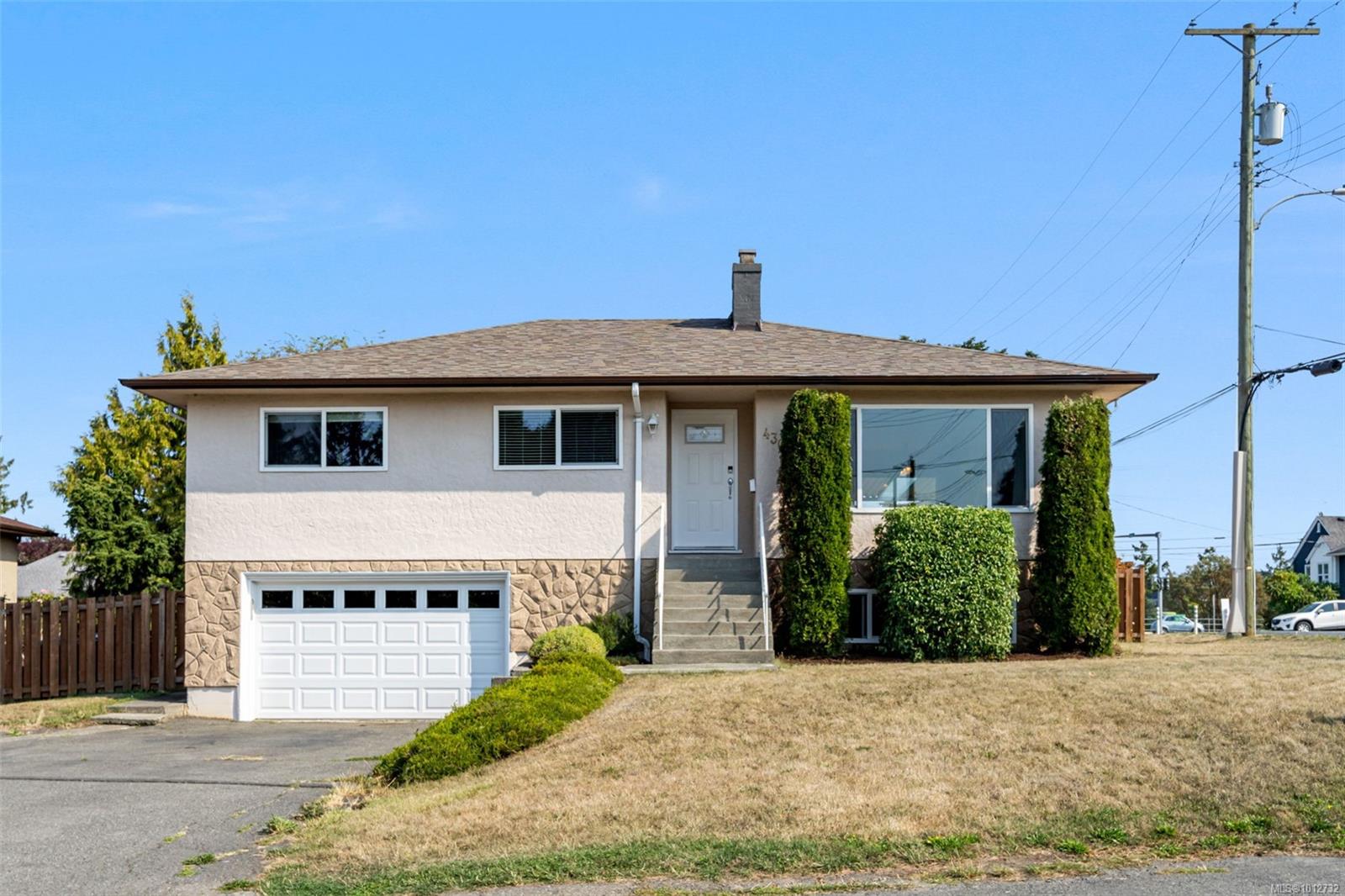 4309 Savoy Pl, Saanich, BC V8Z 5K6