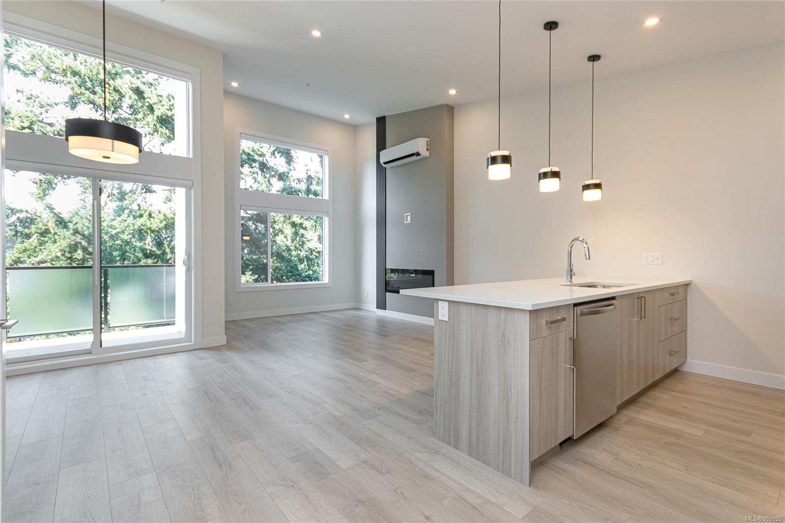 924 Jenkins Ave Apt 505, Langford, BC V9B 2N7