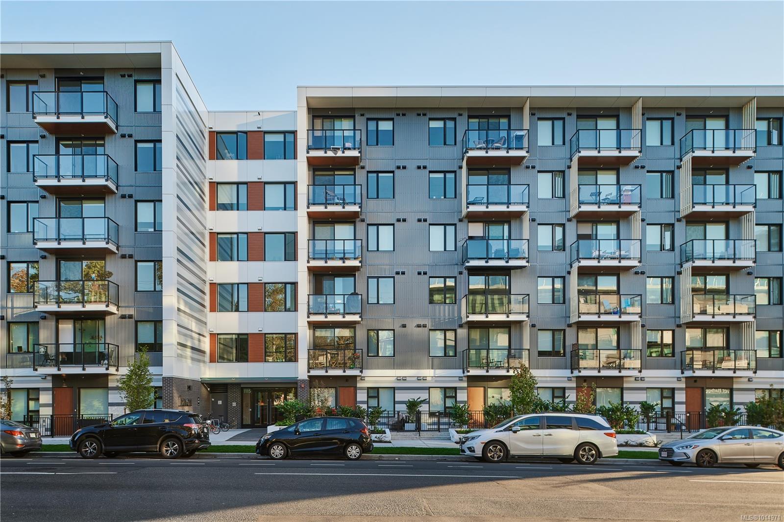 1115 Johnson St Apt 116, Victoria, BC V8V 0H2