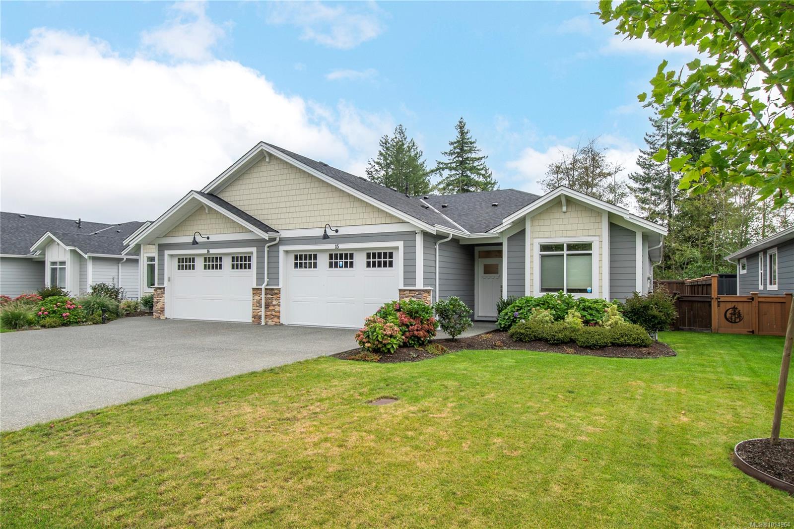 200 Nikola Rd Apt 15, Campbell River, BC V9W 6H9