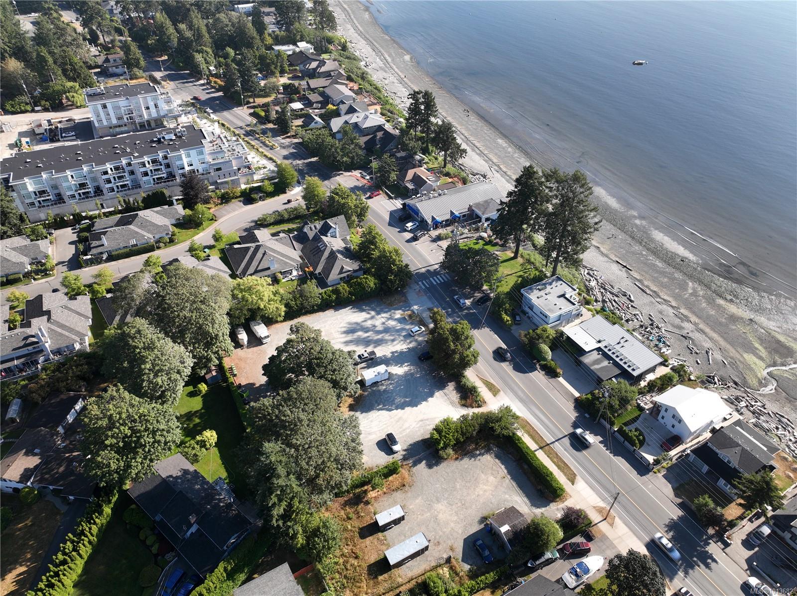 5090 Cordova Bay Rd, Saanich, BC V8Y 2K5