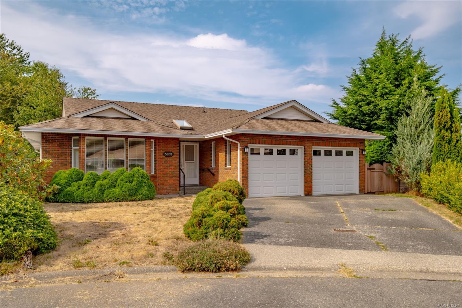 5902 Beacon Pl, Nanaimo, BC V9V 1J6