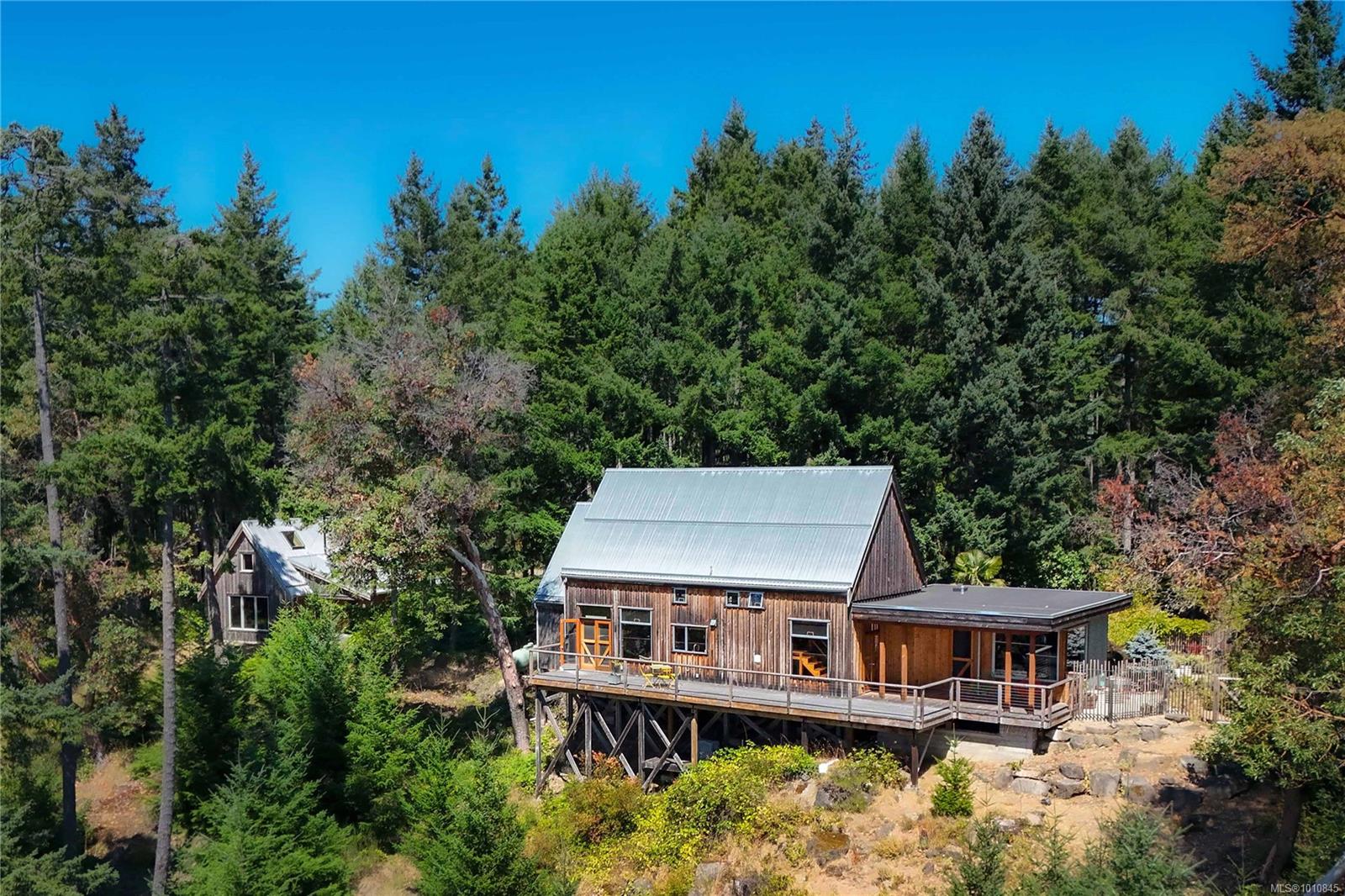 241 Little Mountain Rd, Salt Spring, BC V8K 2L4