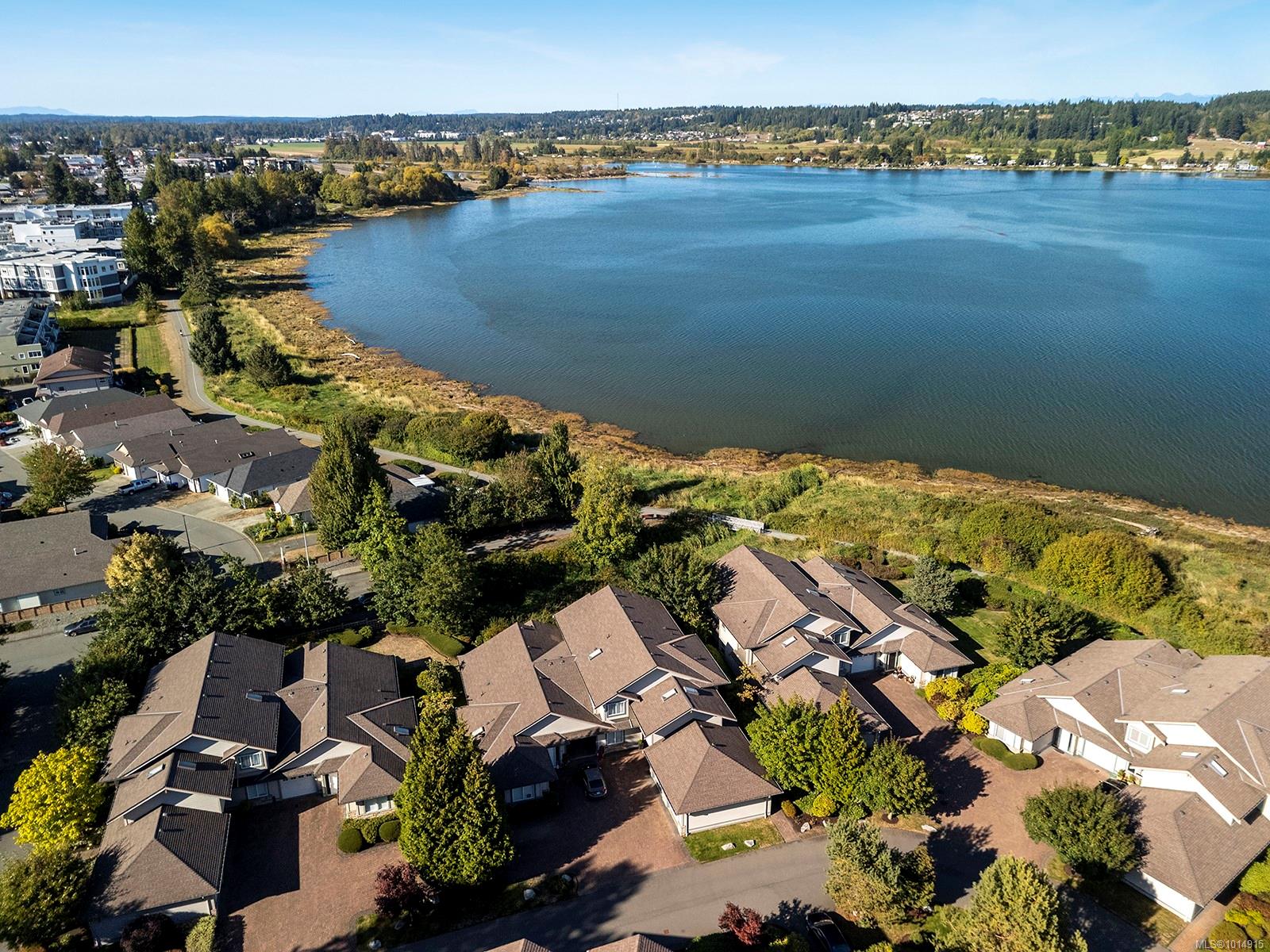 31st St APT 5 Unit 199, Courtenay, BC V9N 8X1