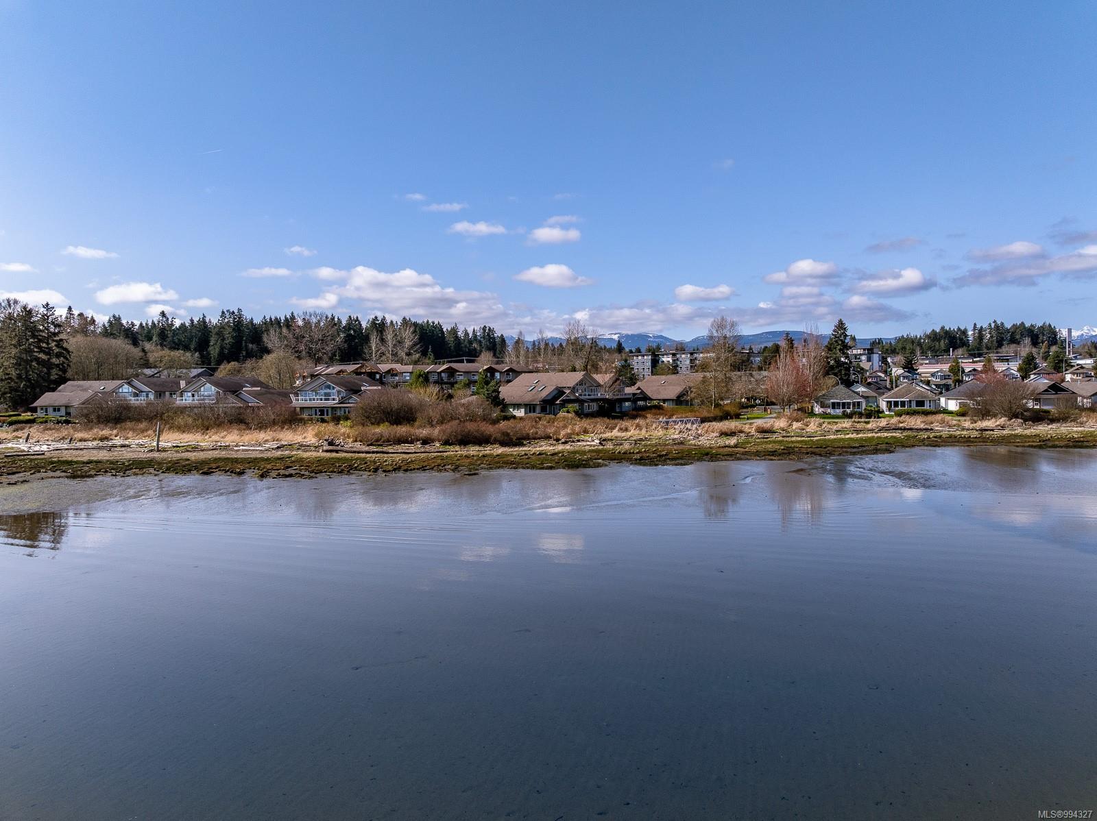 31st St APT 7 Unit 199, Courtenay, BC V9N 8X1