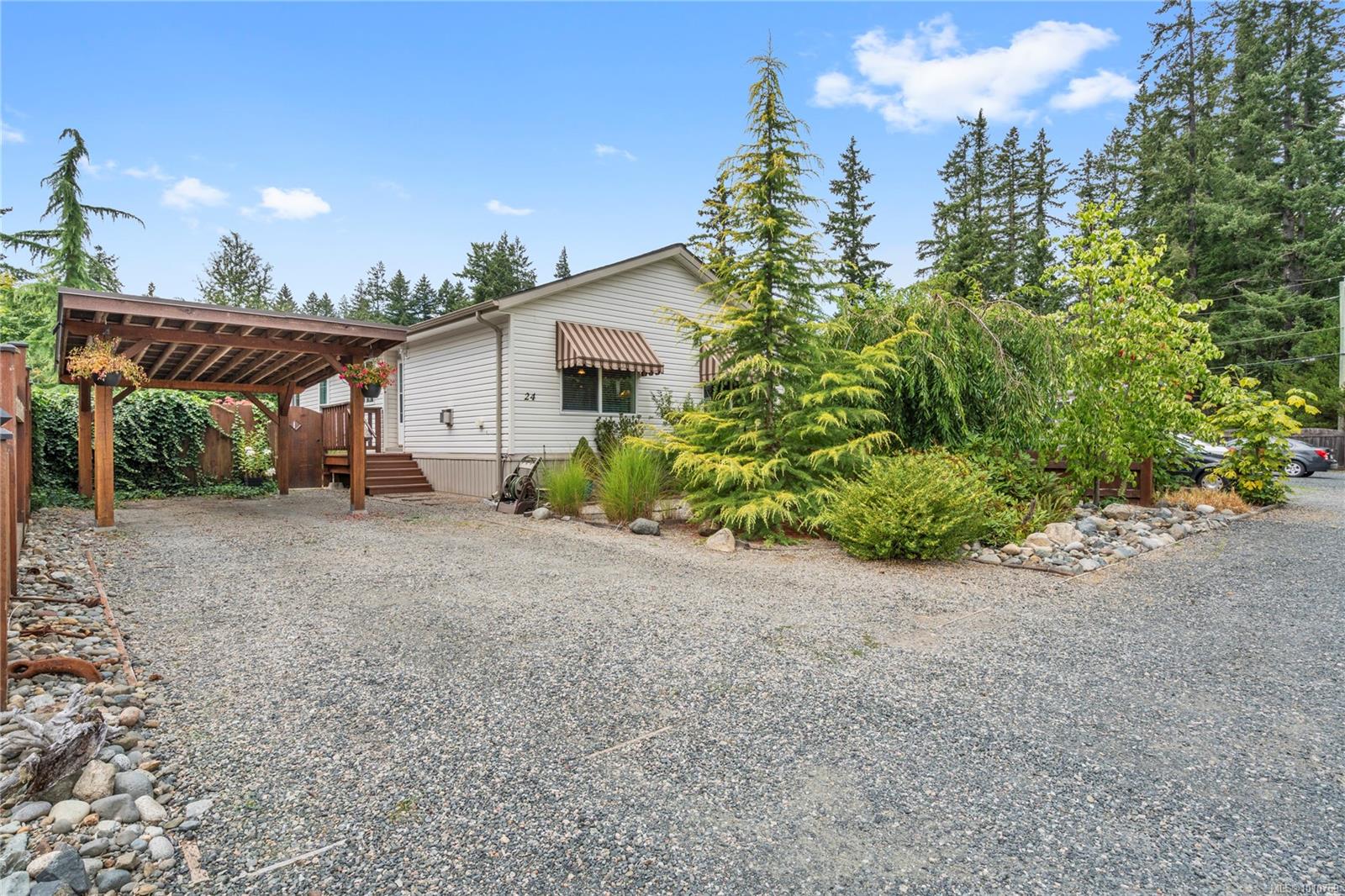 3704 Melrose Rd Apt 24, Qualicum Beach, BC V9K 1V3