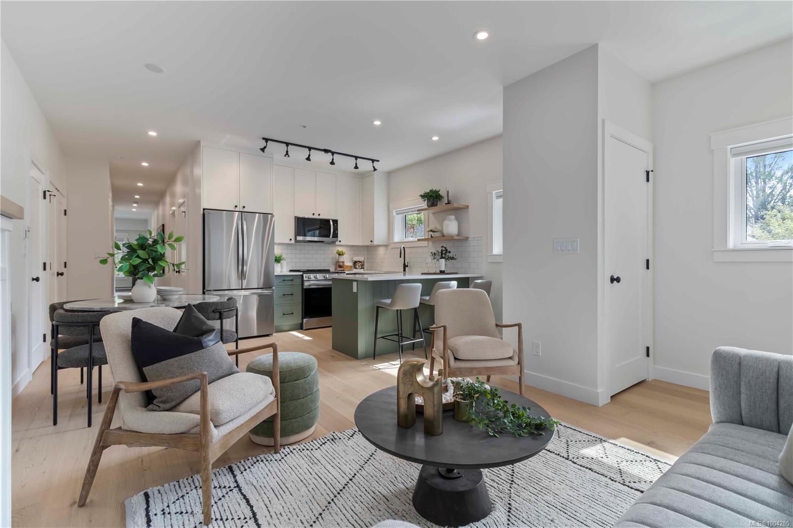 633 Belton Ave Apt 3, Victoria, BC V9A 2Z5