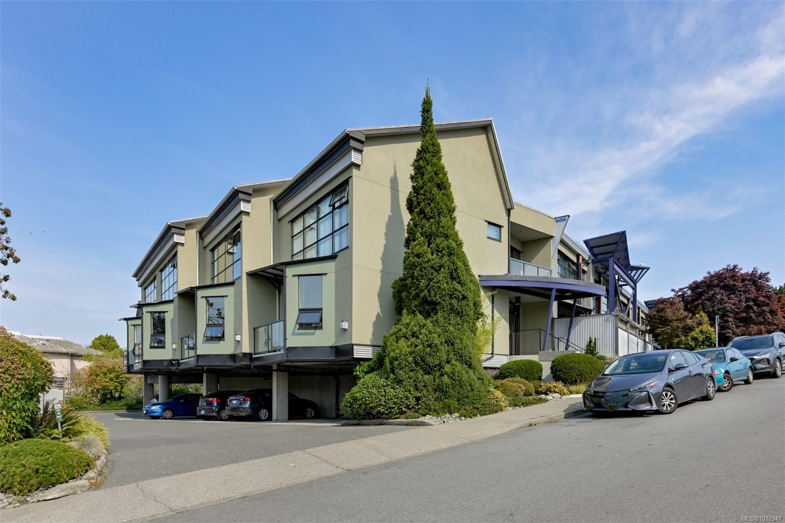 400 Sitkum Rd Apt 219, Victoria, BC V9A 3K9