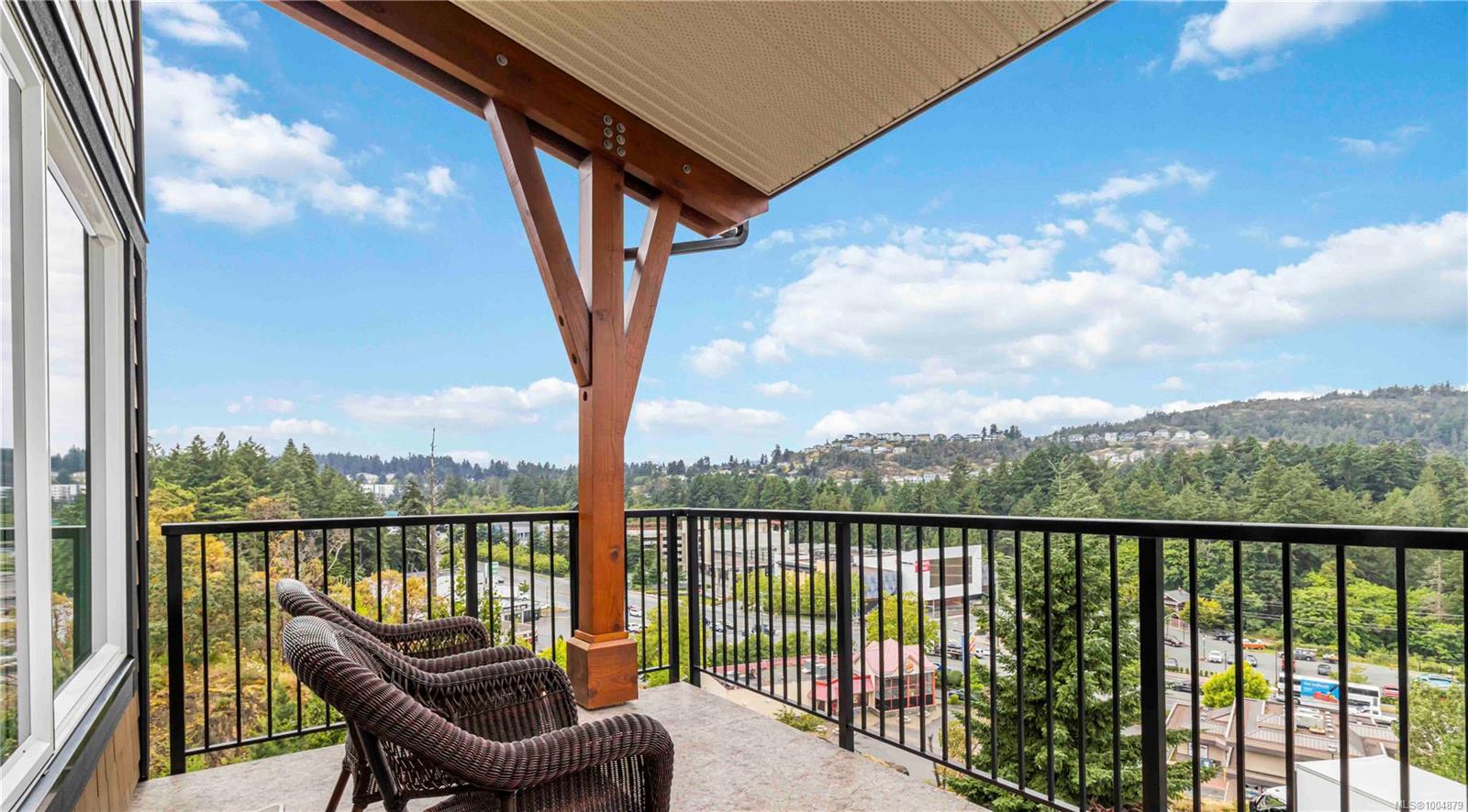286 Wilfert Rd Apt 404, Victoria, BC V9C 1A3