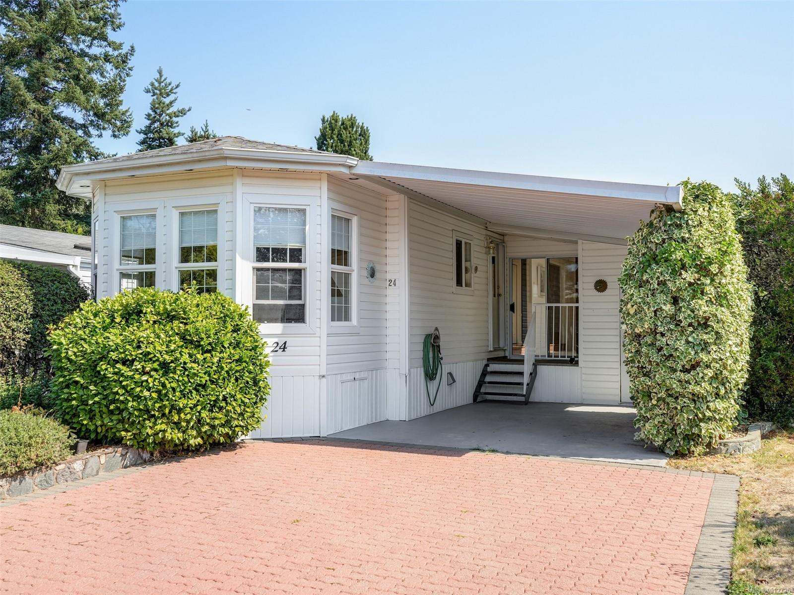 7401 Central Saanich Rd Apt 24, Central Saanich, BC V8M 2B5