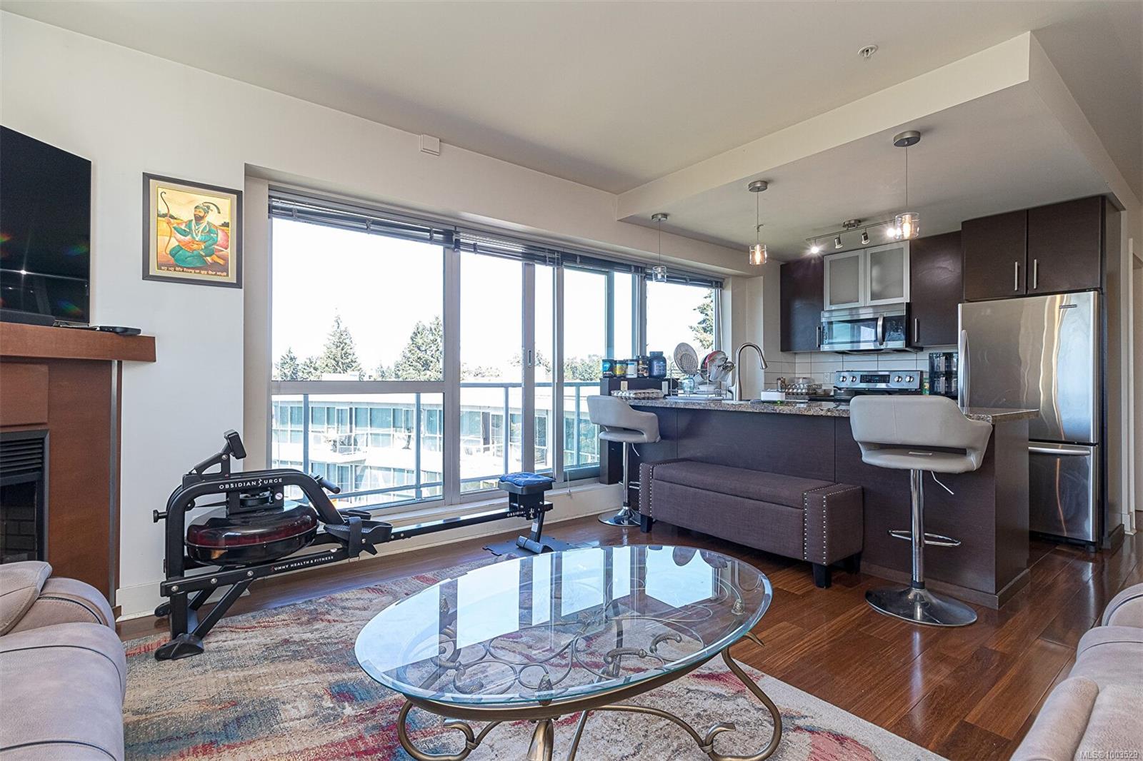 2745 Veterans Memorial Pkwy Apt 624, Langford, BC V9B 0H4