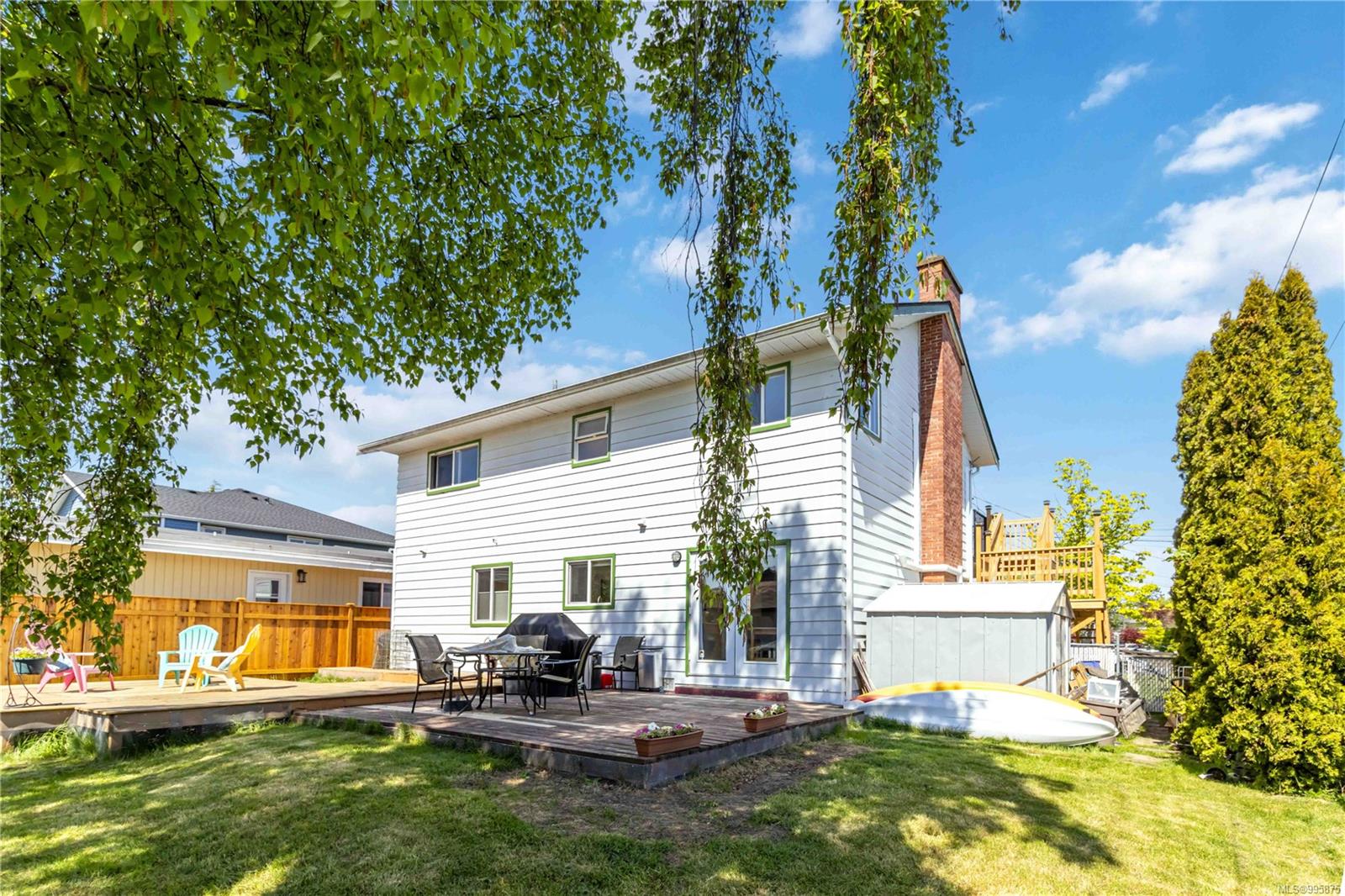 2255 Henry Ave, Sidney, BC V8L 2A8