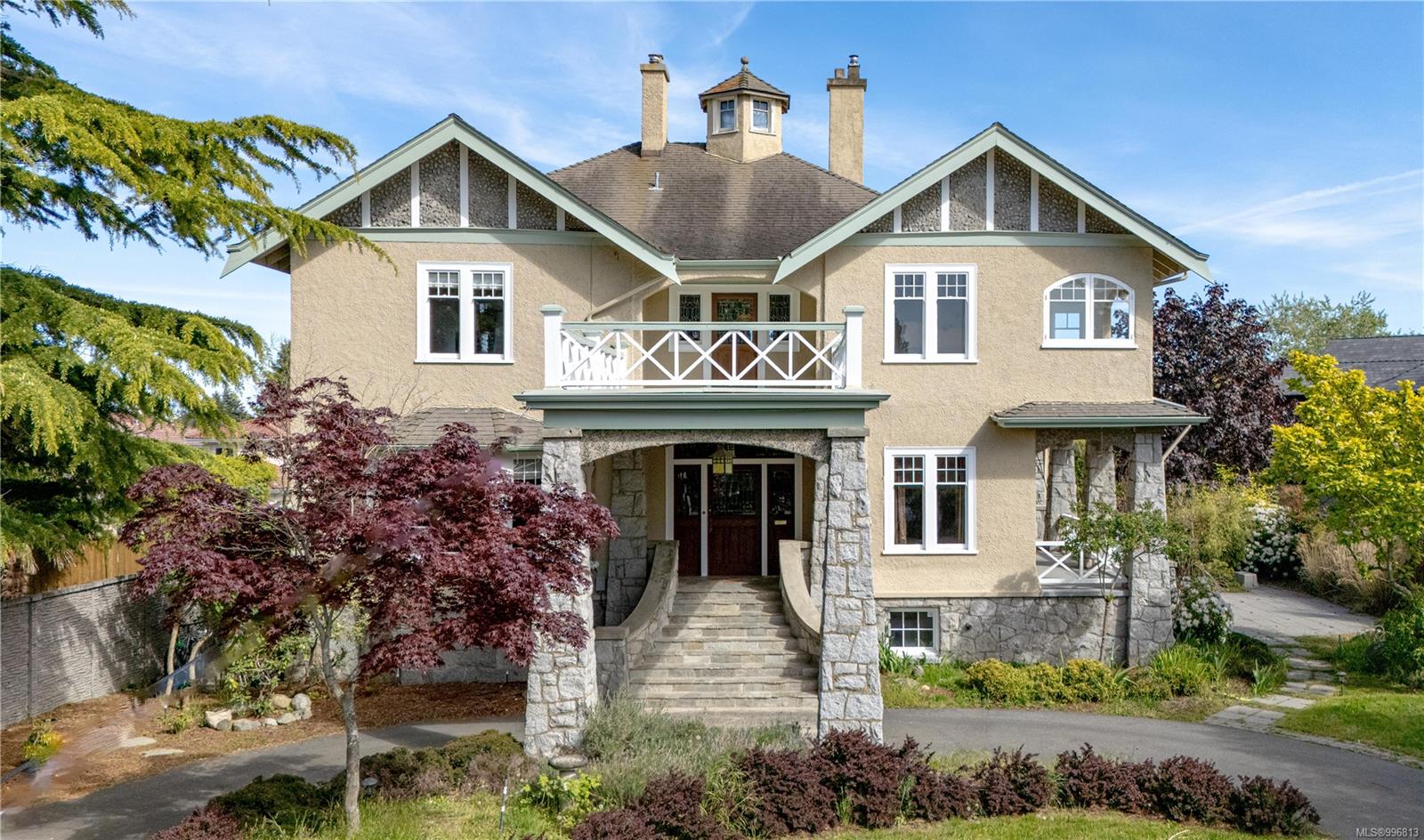 4423 Tyndall Ave, Saanich, BC V8N 3S1