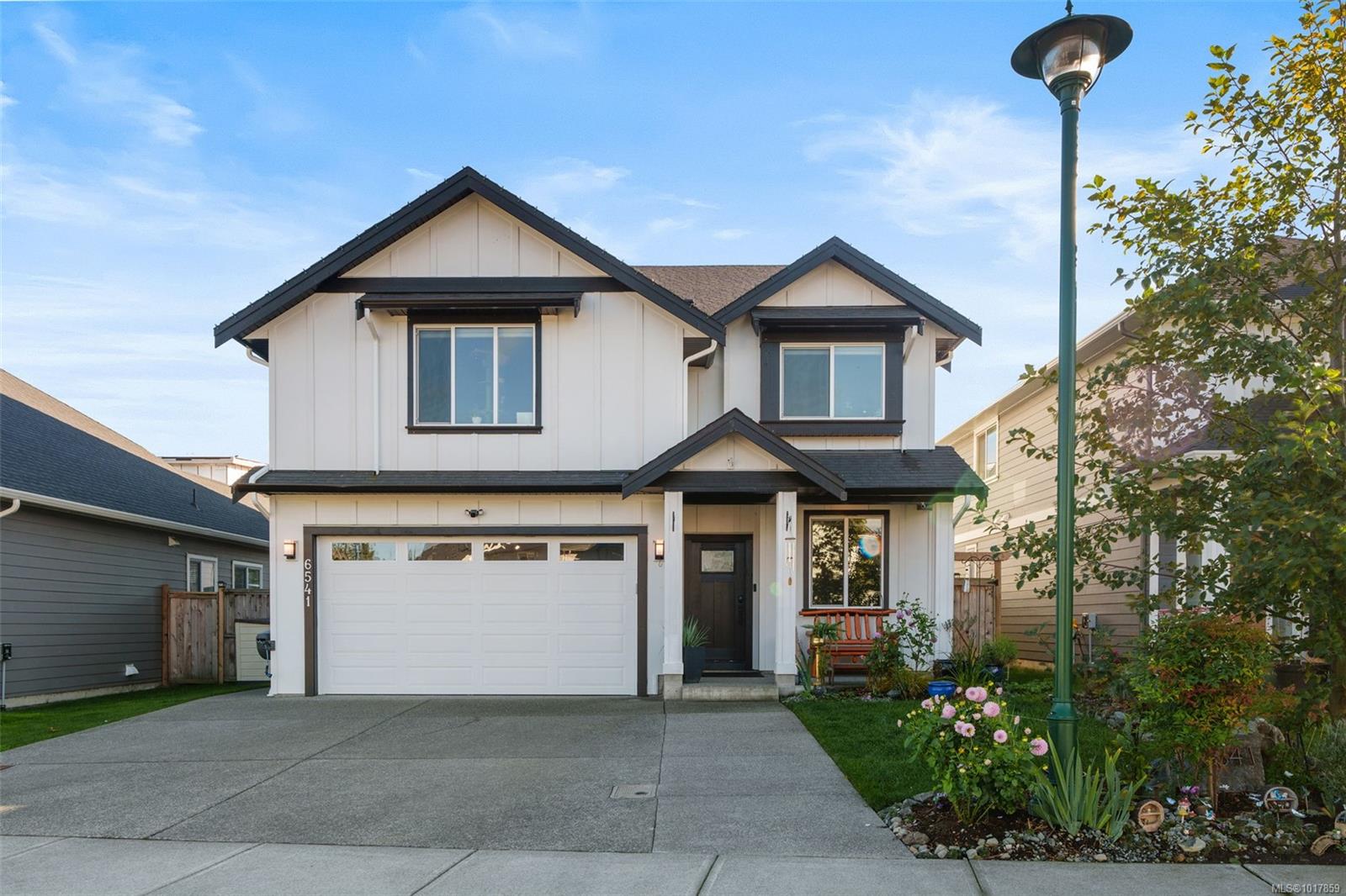 6541 Noblewood Pl, Sooke, BC V9Z 0W3