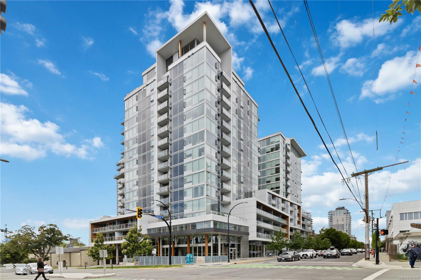 989 Johnson St Apt 209, Victoria, BC V8V 0E3
