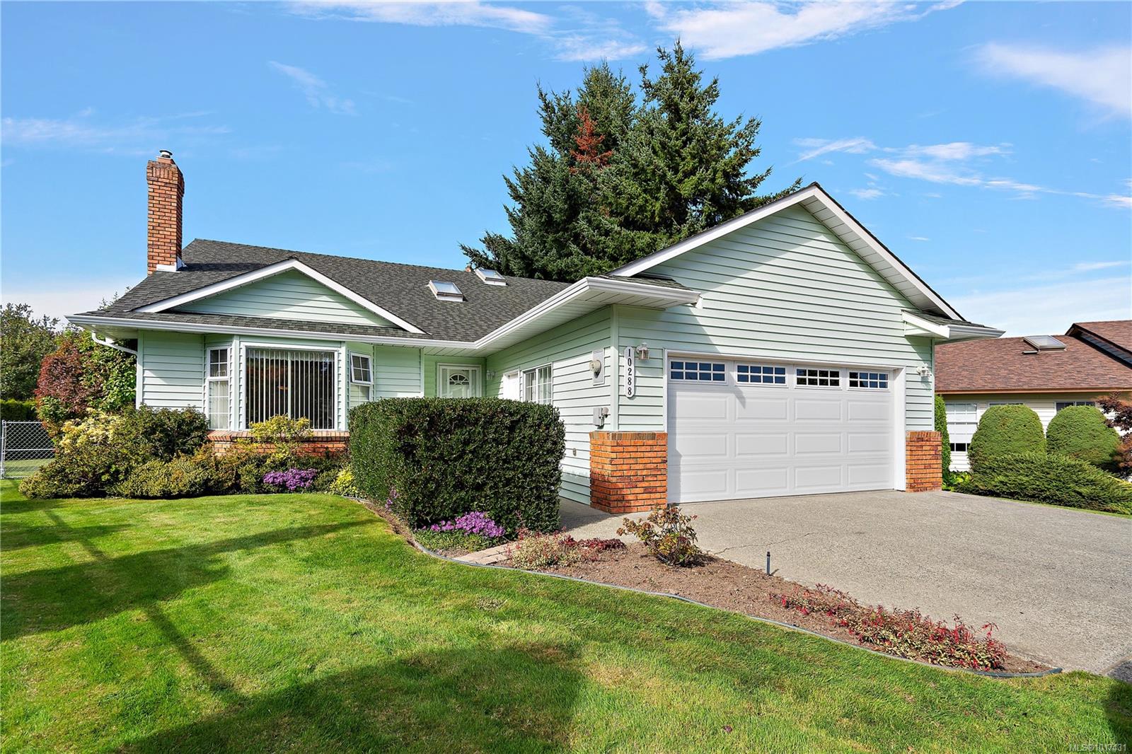 10288 Cleveland Rd, Sidney, BC V8L 4X9
