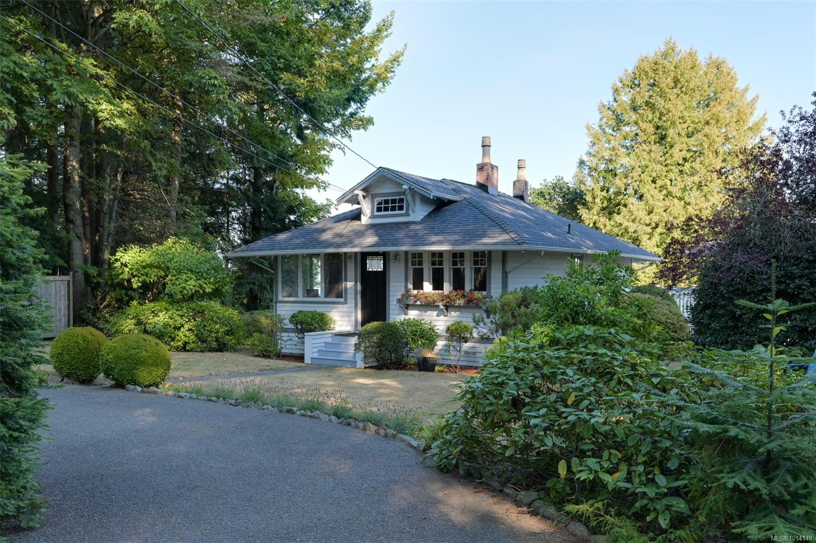 8645 E Saanich Rd, North Saanich, BC V8L 1G9