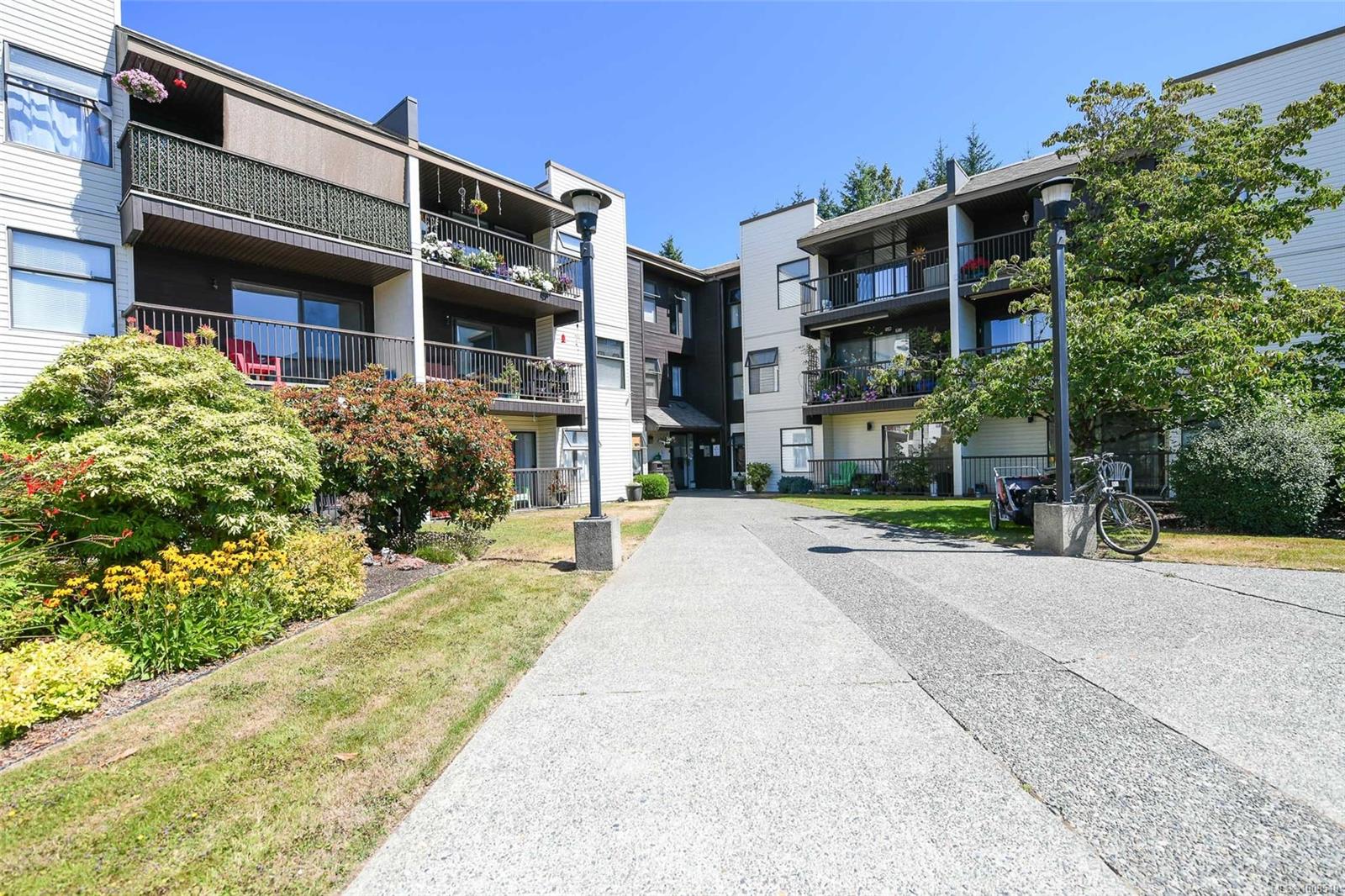 585 Dogwood St S Apt 118, Campbell River, BC V9W 6T6