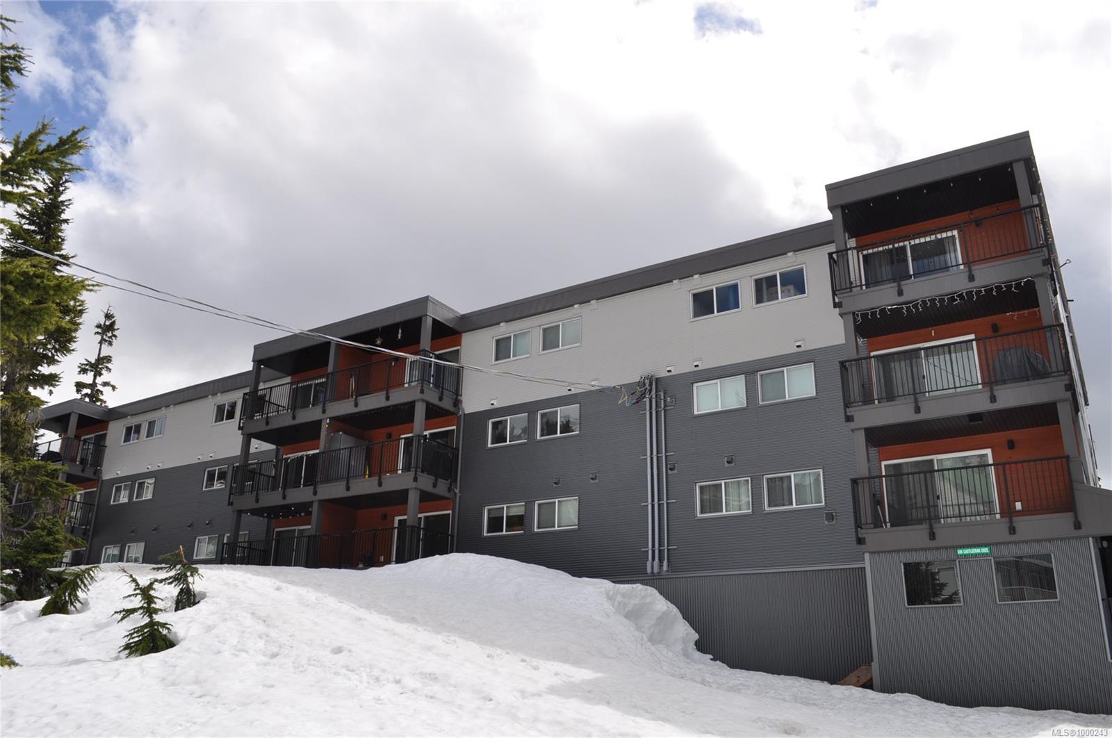 695 Castle Crag Cres Apt 307, Courtenay, BC V9J 1L0