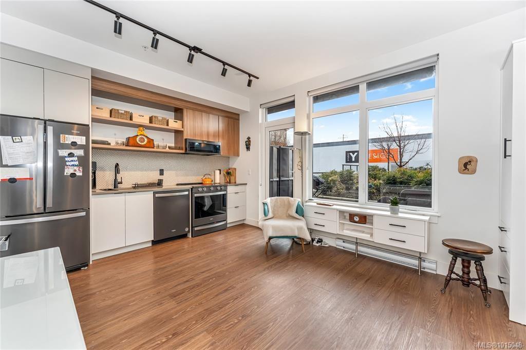 515 Chatham St Apt 219, Victoria, BC V8T 0C8