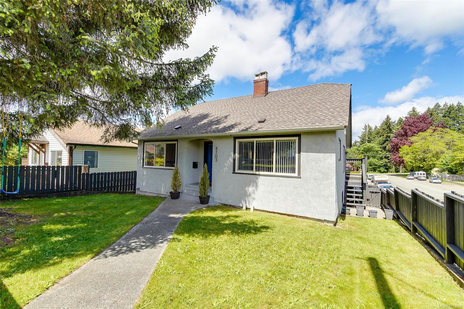 4703 Strathern St, Port Alberni, BC V9Y 3E8