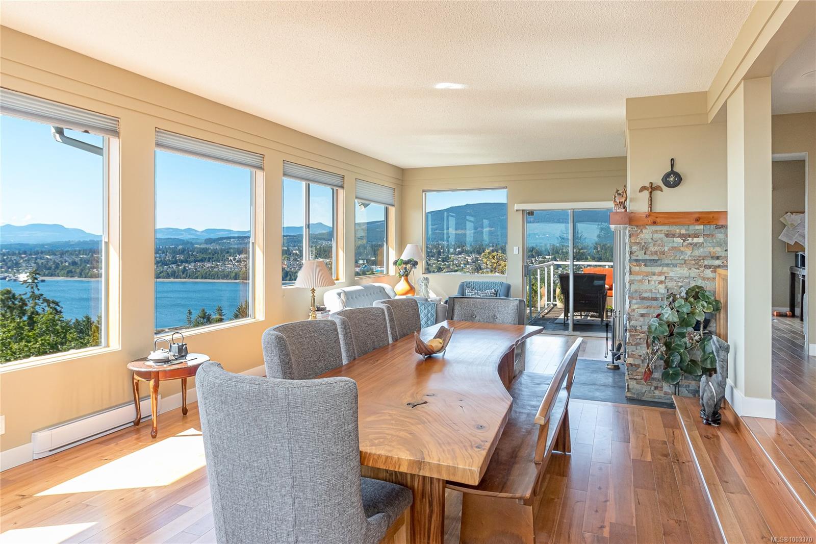180 Canterbury Cres, Nanaimo, BC V9T 4S4